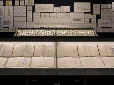 诺曼·福斯特的60年，在蓬皮杜艺术中心开展并设计展柜